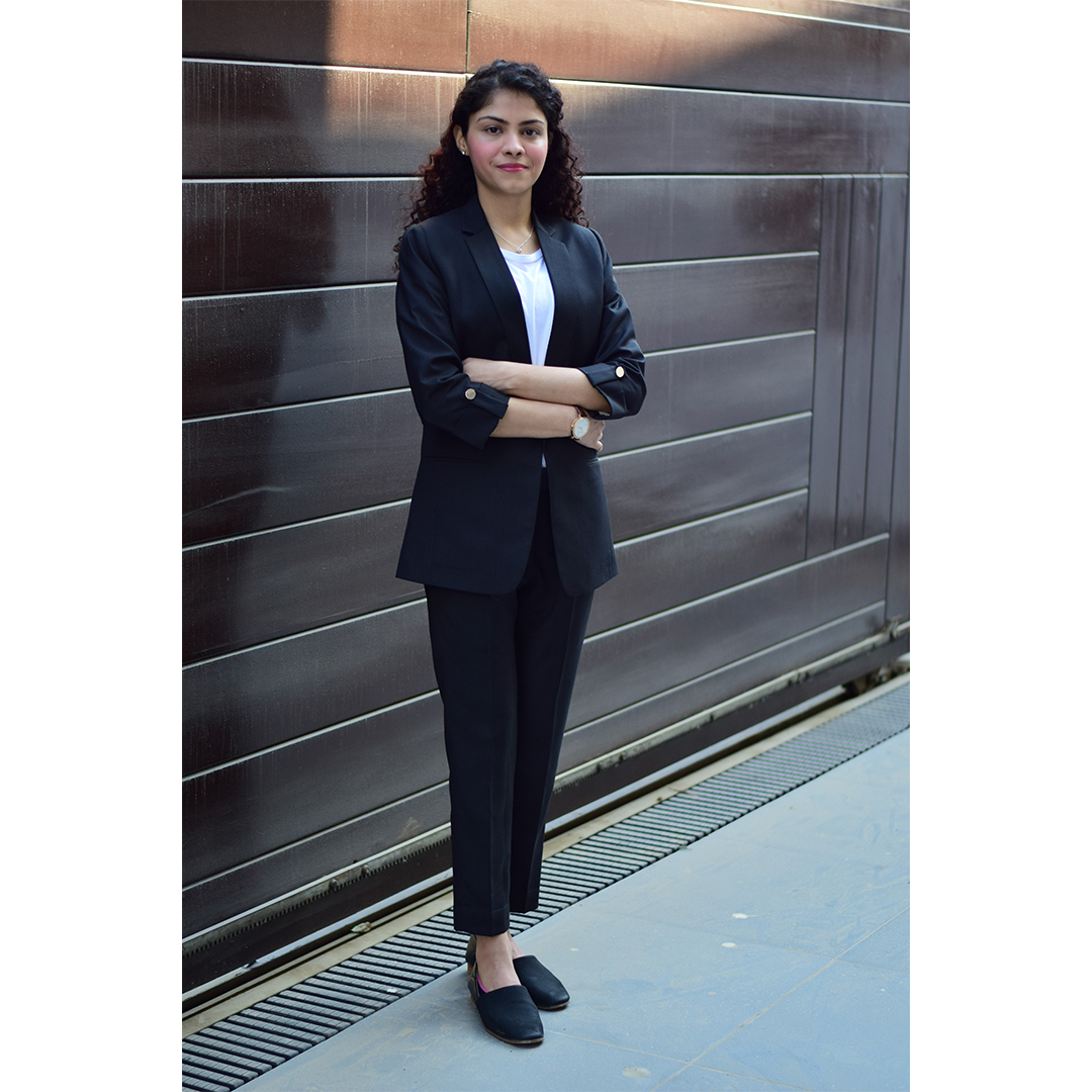 The Classic Fitted Blazer – Timeless Workwear Elegance - Image 2